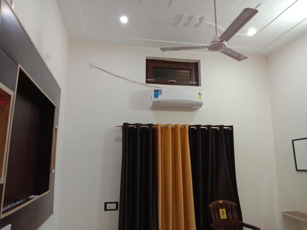 Ramam Hotel By Naavagat 700Mtr From Shri Ram Janambhumi Ayodhya Exterior photo